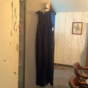 Old Navy jumper. Size Large. Never worn, new with tag.